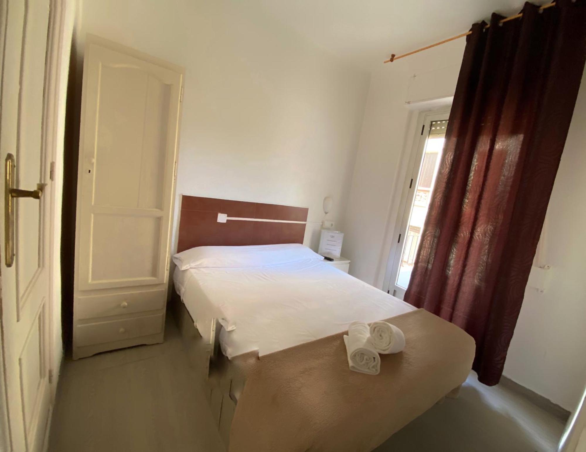 Latic Rooms Аликанте Экстерьер фото