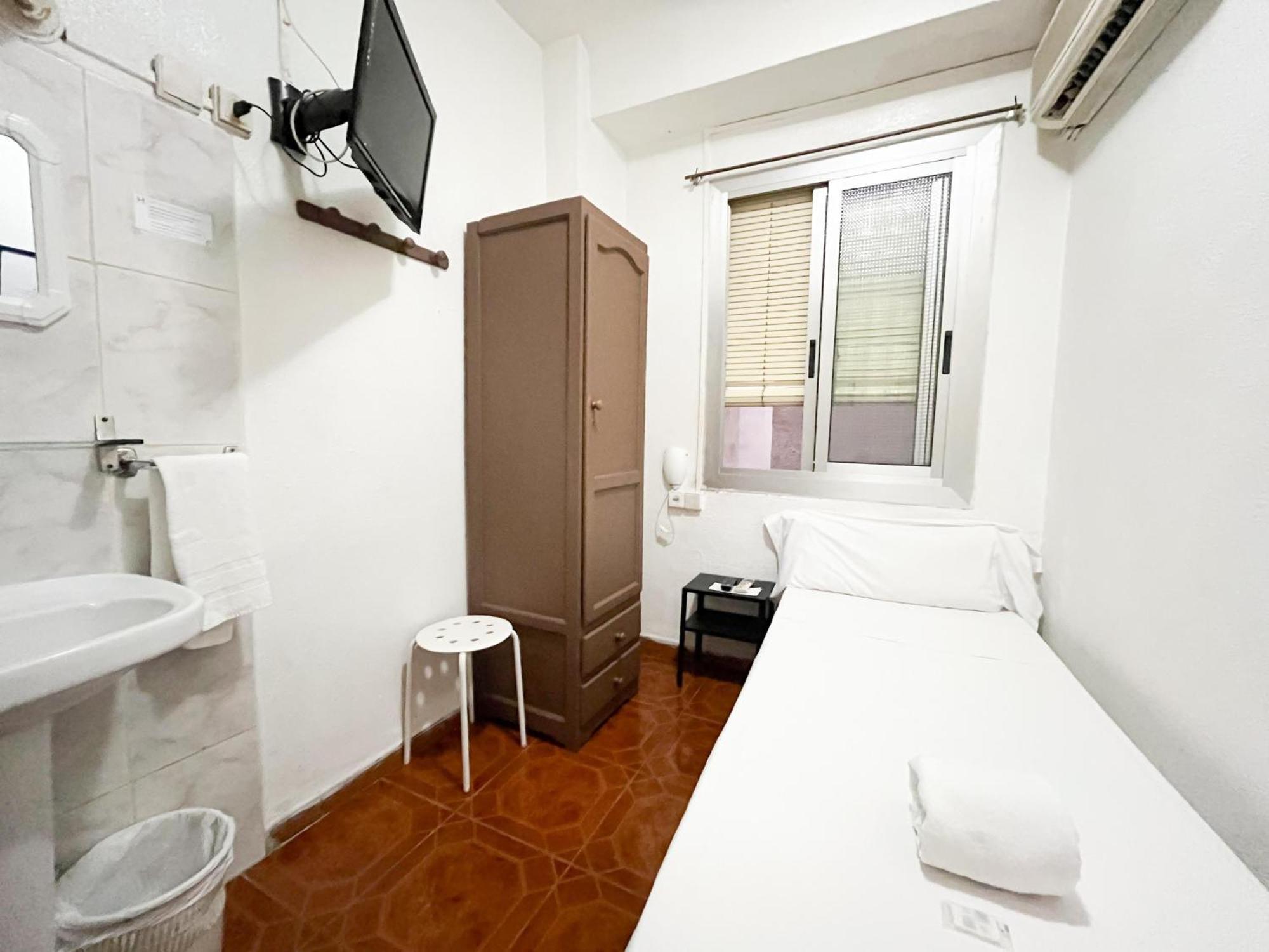 Latic Rooms Аликанте Экстерьер фото