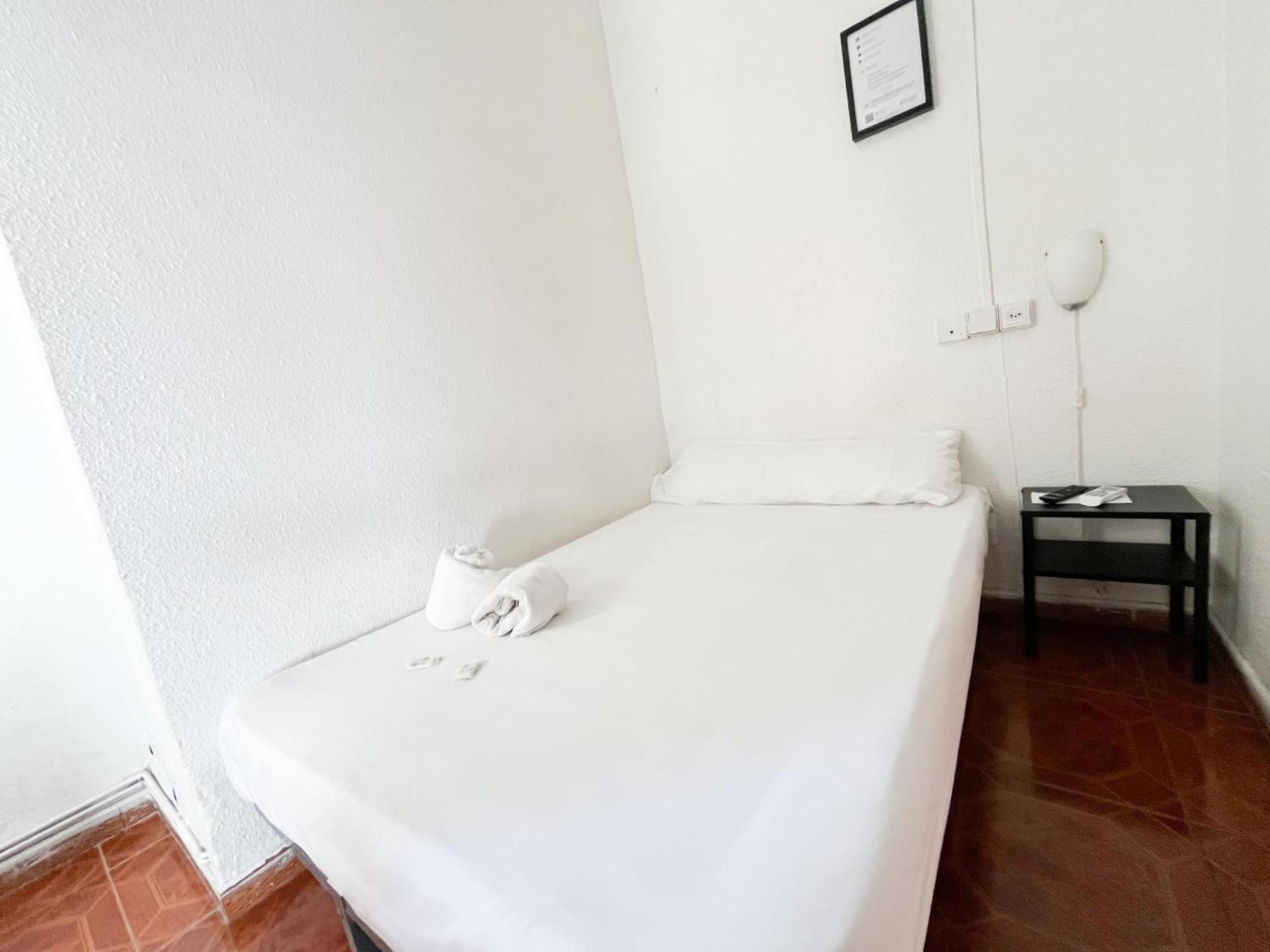 Latic Rooms Аликанте Экстерьер фото